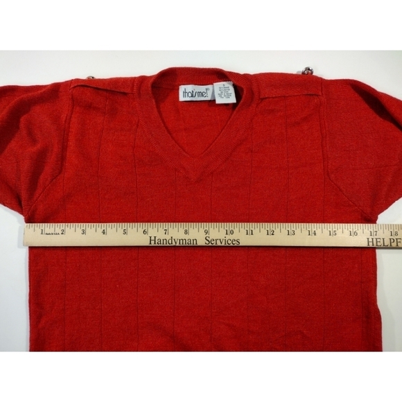 that's me! red lightweight short sleeve sweater - Picture 9 of 10